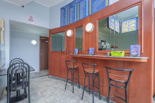 locale commerciale in vendita a Torino in zona Campidoglio