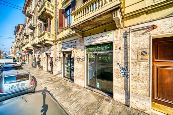 negozio in vendita a Torino in zona San Donato