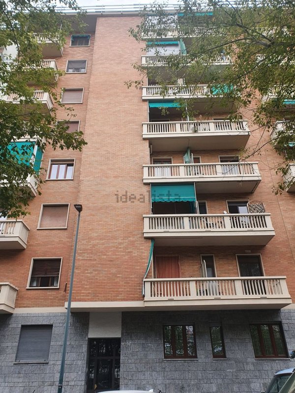 appartamento in vendita a Torino in zona Borgata Vittoria