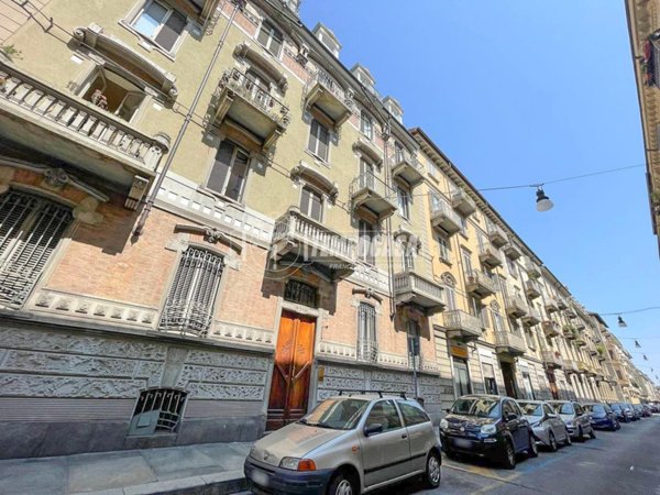 appartamento in vendita a Torino in zona Crocetta