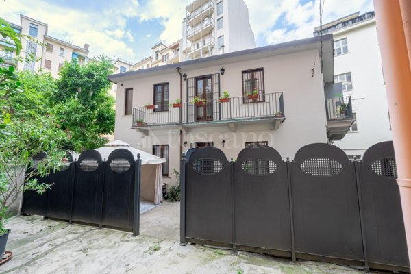 casa indipendente in vendita a Torino in zona Centro Storico
