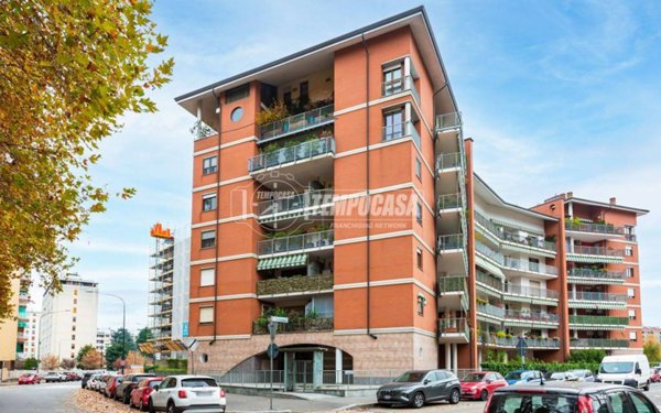appartamento in vendita a Torino in zona Lucento