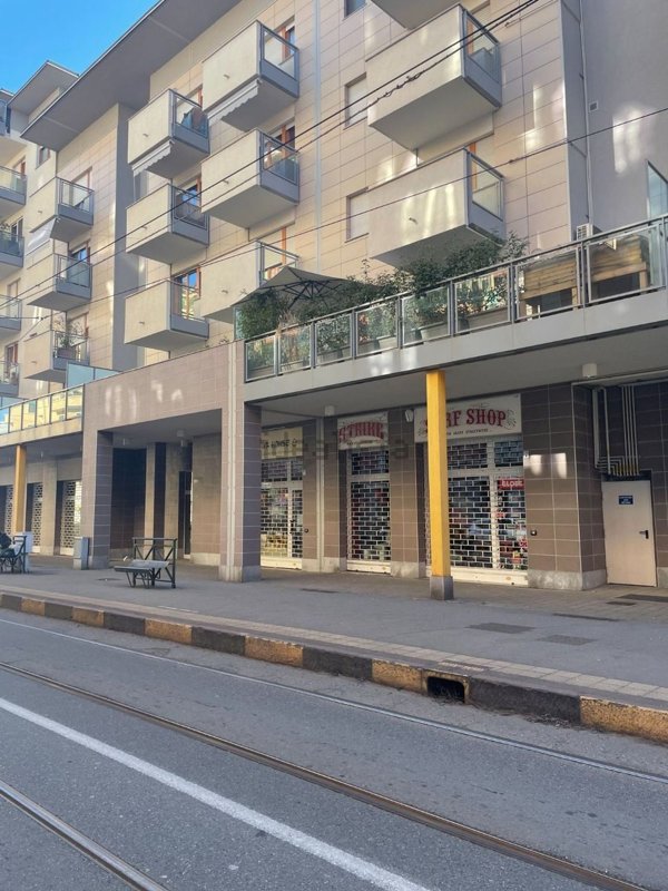 negozio in vendita a Torino in zona Borgo San Paolo