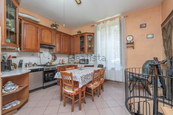 casa indipendente in vendita a Torino in zona Lucento