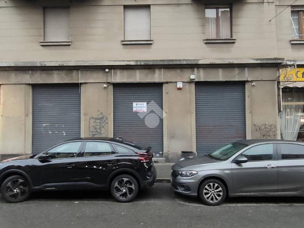 negozio in vendita a Torino in zona Barriera di Milano