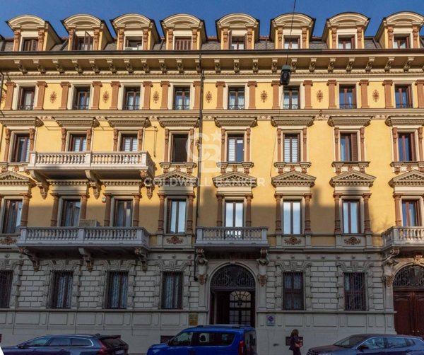 appartamento in vendita a Torino in zona Crocetta