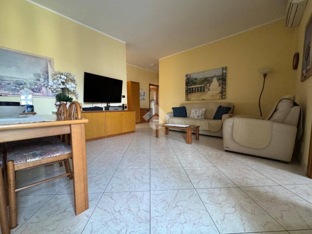 appartamento in vendita a Torino in zona Millefonti