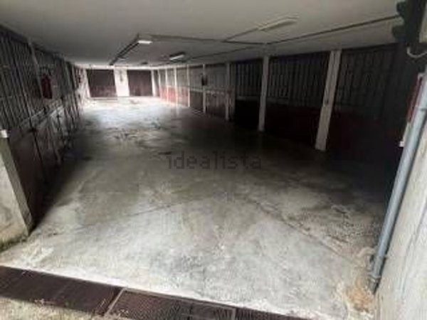 locale di sgombero in vendita a Torino in zona Parella