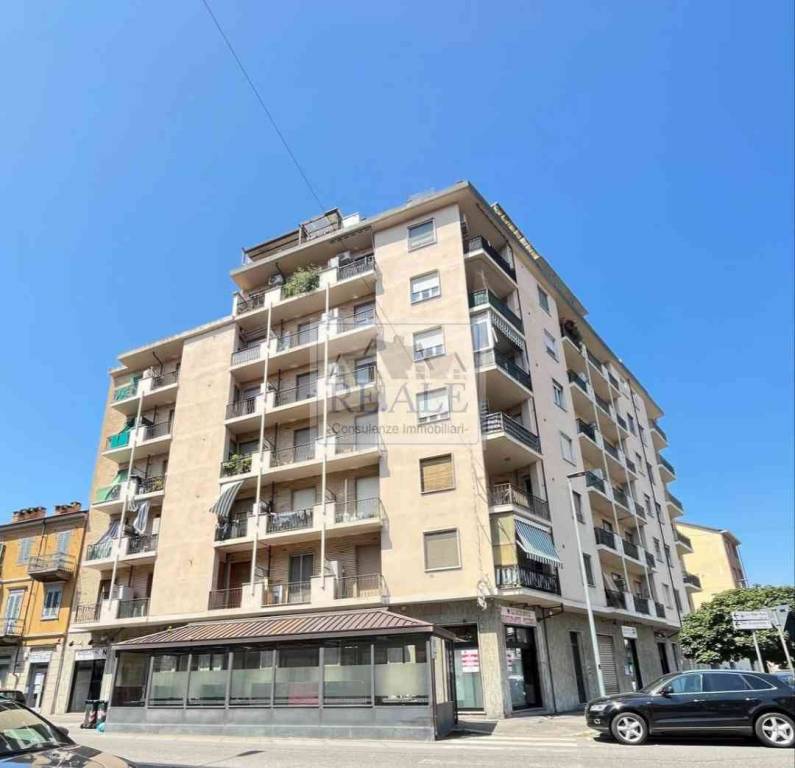 appartamento in vendita a Torino in zona Regio Parco