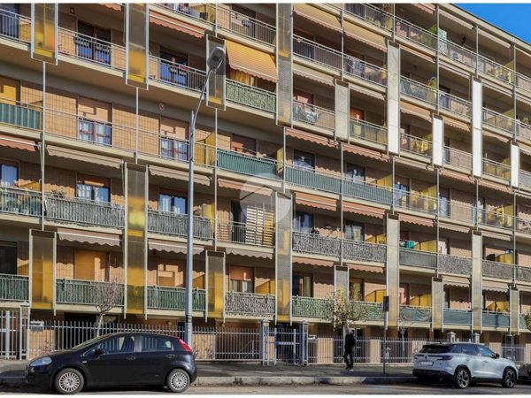 appartamento in vendita a Torino in zona Lucento