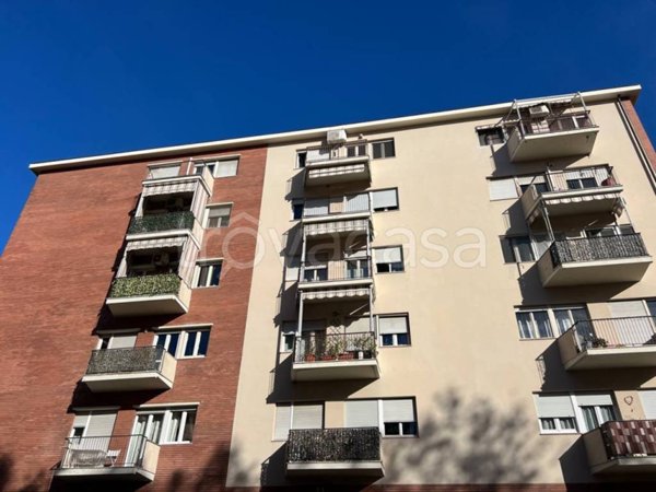 appartamento in vendita a Torino in zona Lingotto