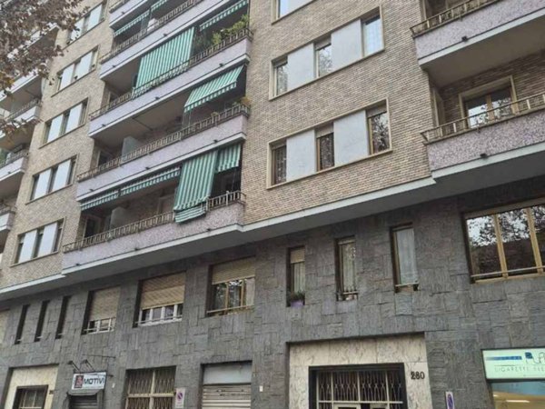 appartamento in vendita a Torino in zona Borgata Vittoria