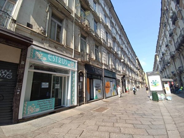 negozio in vendita a Torino in zona Vanchiglia