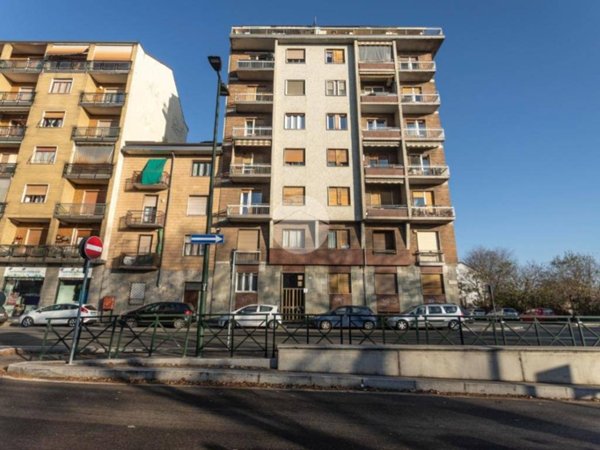 appartamento in vendita a Torino in zona Borgata Vittoria