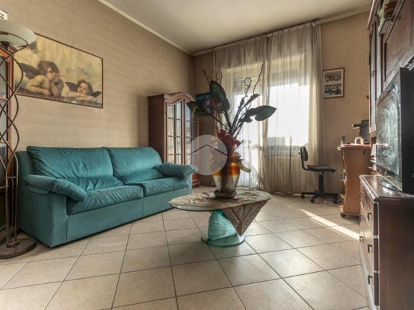 appartamento in vendita a Torino in zona Borgata Vittoria