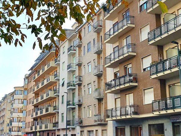 appartamento in vendita a Torino in zona Santa Rita