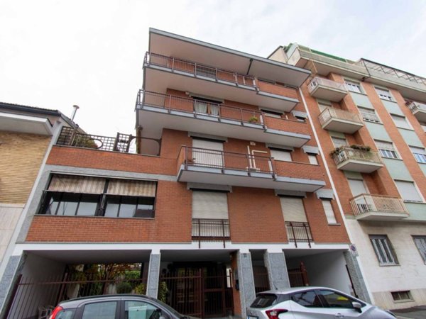 appartamento in vendita a Torino in zona Parella