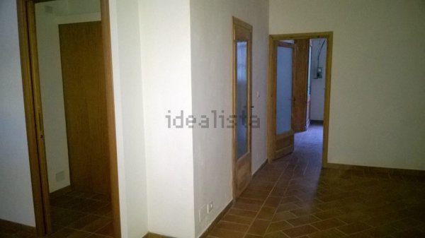 locale commerciale in vendita a Torino in zona Centro Storico