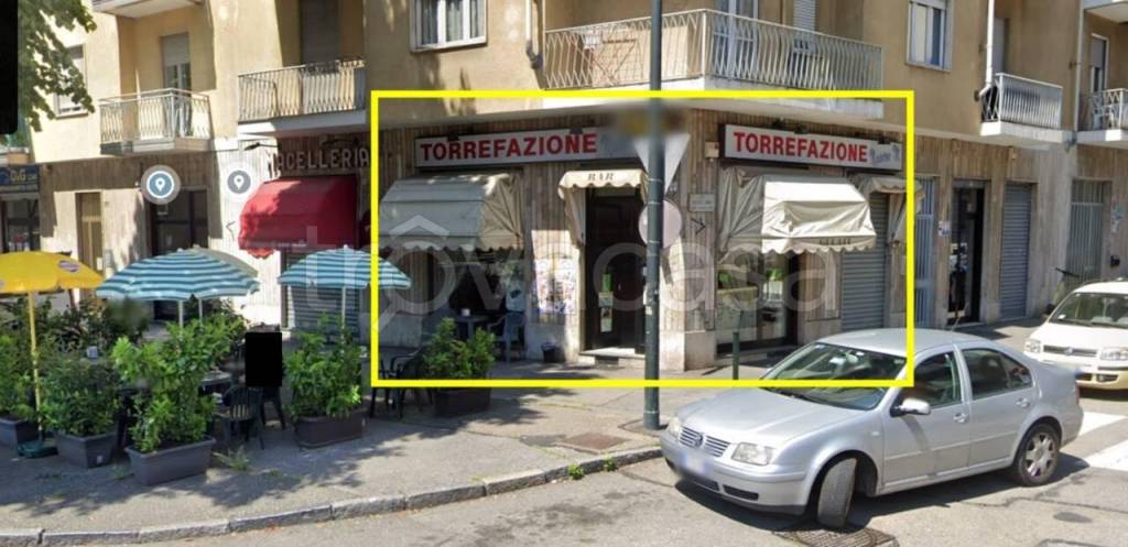 negozio in vendita a Torino in zona Mirafiori Sud