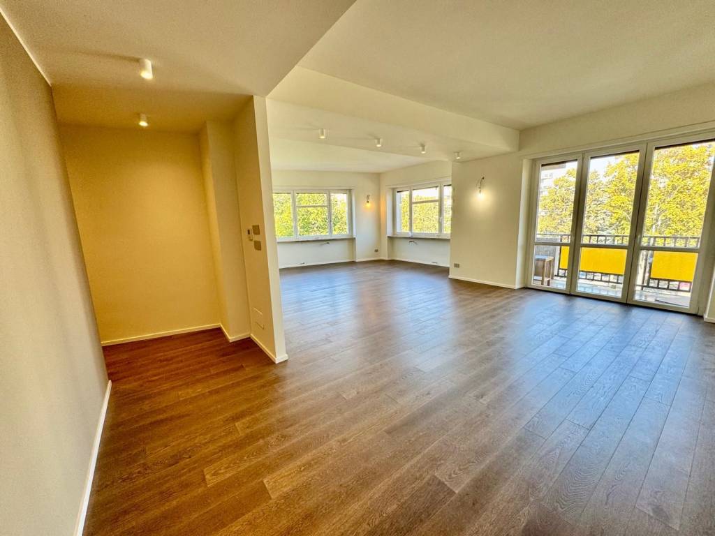 appartamento in vendita a Torino in zona Cit Turin