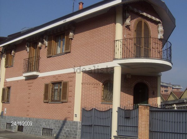 casa indipendente in vendita a Torino in zona Lucento