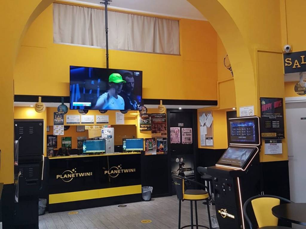 negozio in vendita a Torino in zona Aurora