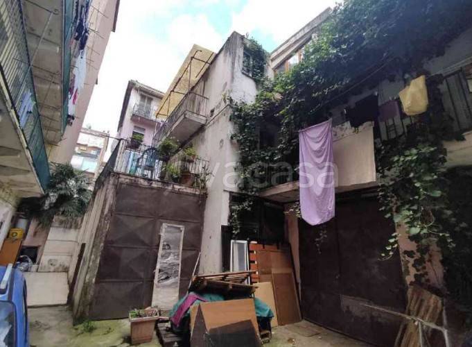 locale commerciale in vendita a Torino in zona Aurora