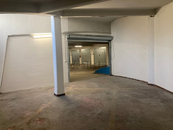 locale di sgombero in vendita a Torino in zona Lingotto
