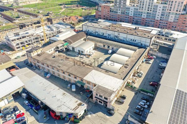 ufficio in vendita a Torino in zona Barriera di Milano
