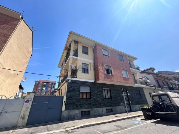 appartamento in vendita a Torino in zona Regio Parco