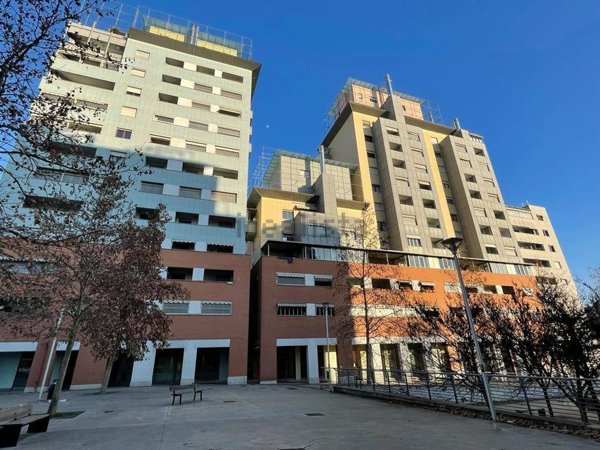 locale commerciale in vendita a Torino in zona Madonna di Campagna