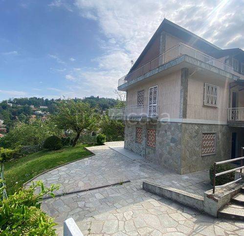 casa indipendente in vendita a Torino in zona Cavoretto