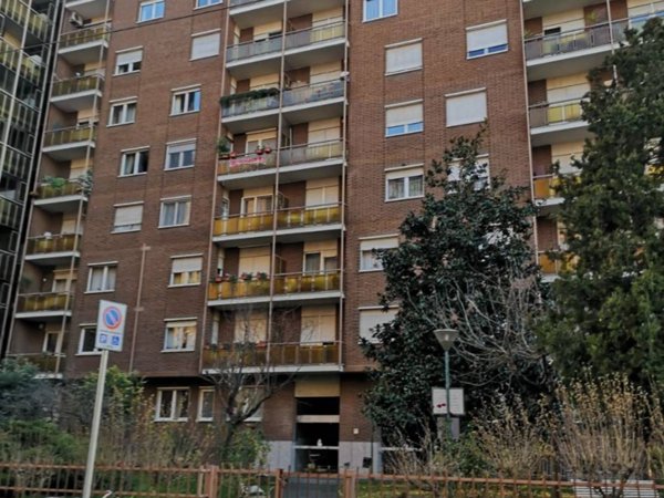 appartamento in vendita a Torino in zona Lingotto