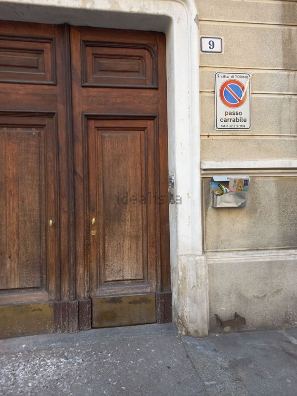 locale di sgombero in vendita a Torino in zona Borgo San Paolo
