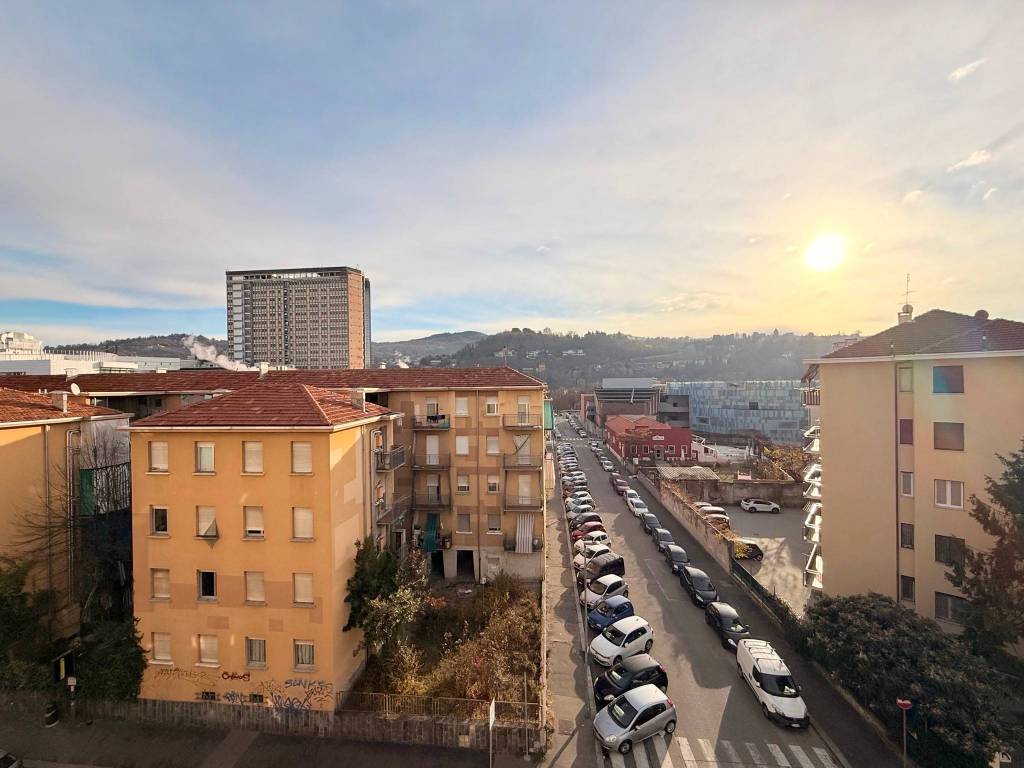 appartamento in vendita a Torino in zona Millefonti