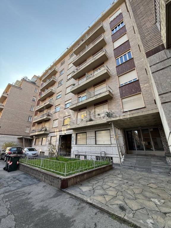 appartamento in vendita a Torino in zona Campidoglio