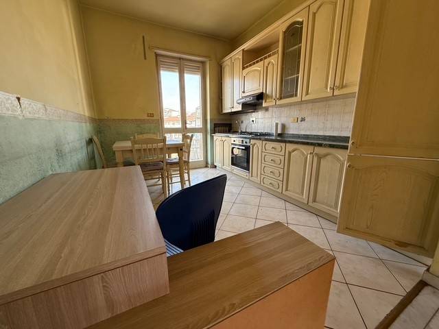 appartamento in vendita a Torino in zona Santa Rita