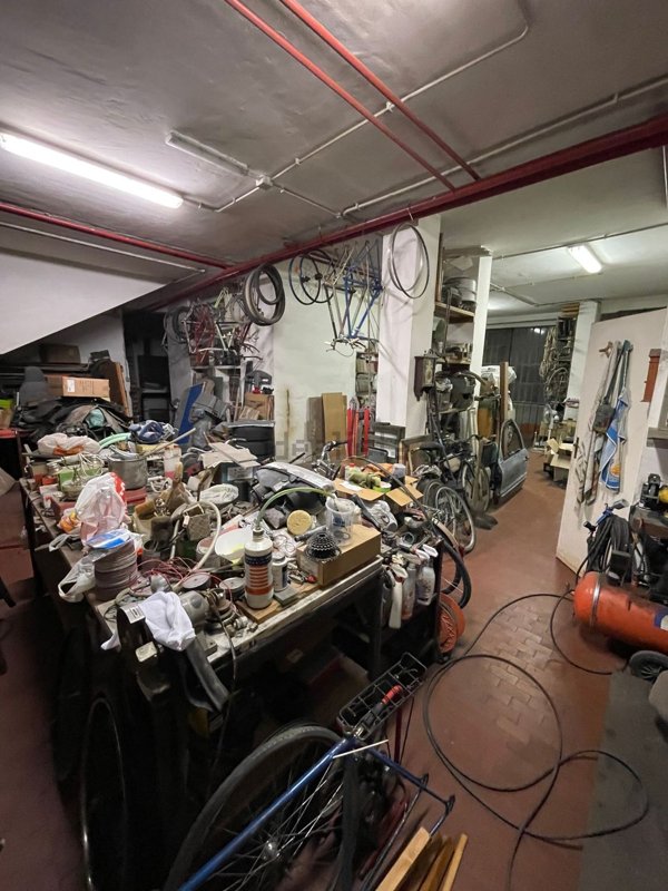 locale di sgombero in vendita a Torino in zona Filadelfia