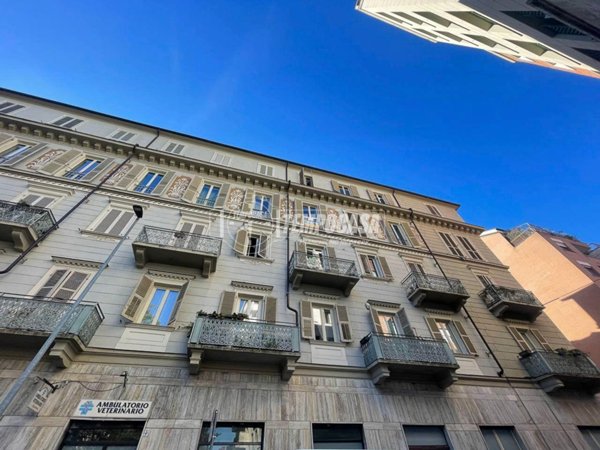 appartamento in vendita a Torino in zona San Salvario