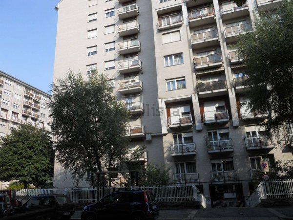 ufficio in vendita a Torino in zona Pozzo Strada