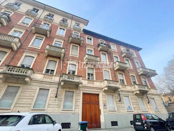 appartamento in vendita a Torino in zona Crocetta