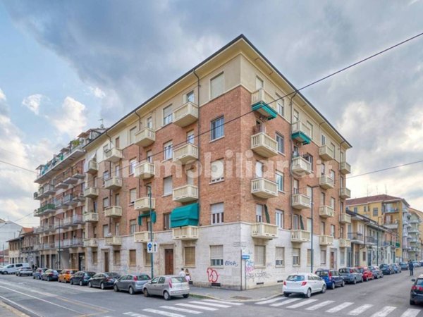 appartamento in vendita a Torino in zona Borgata Vittoria