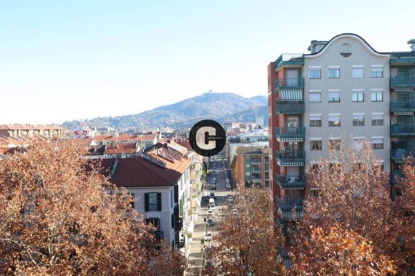 appartamento in vendita a Torino in zona Superga