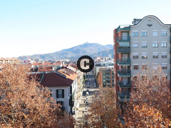 appartamento in vendita a Torino in zona Superga