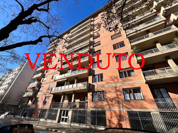 appartamento in vendita a Torino in zona Mirafiori Nord