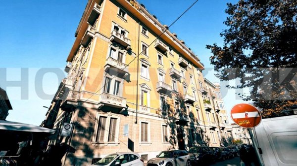 appartamento in vendita a Torino in zona Cit Turin