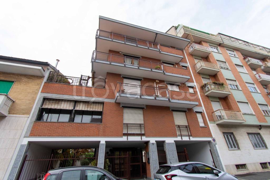 appartamento in vendita a Torino in zona Parella