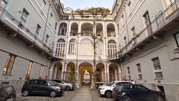 appartamento in vendita a Torino in zona Centro Storico