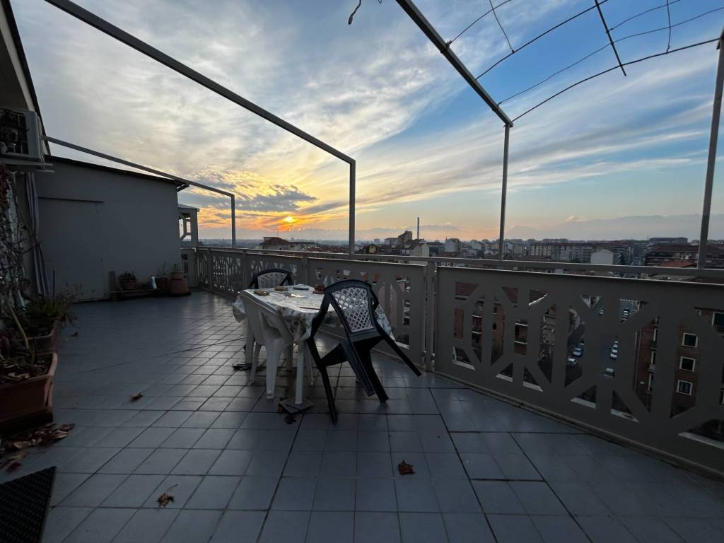 appartamento in vendita a Torino in zona Lucento