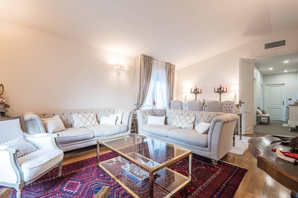 appartamento in vendita a Torino in zona Borgo Po